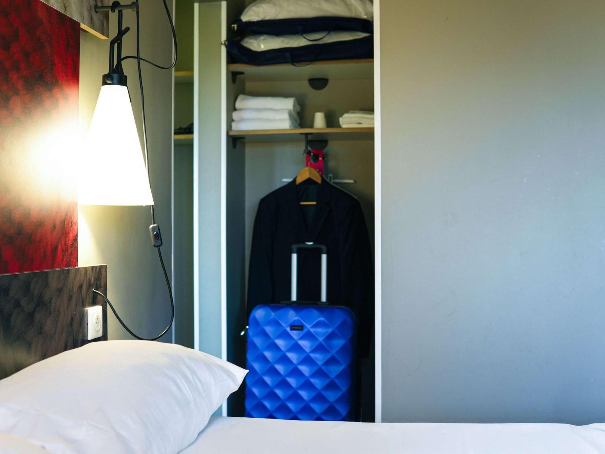 Ibis Caen Porte D'Angleterre Exterior foto